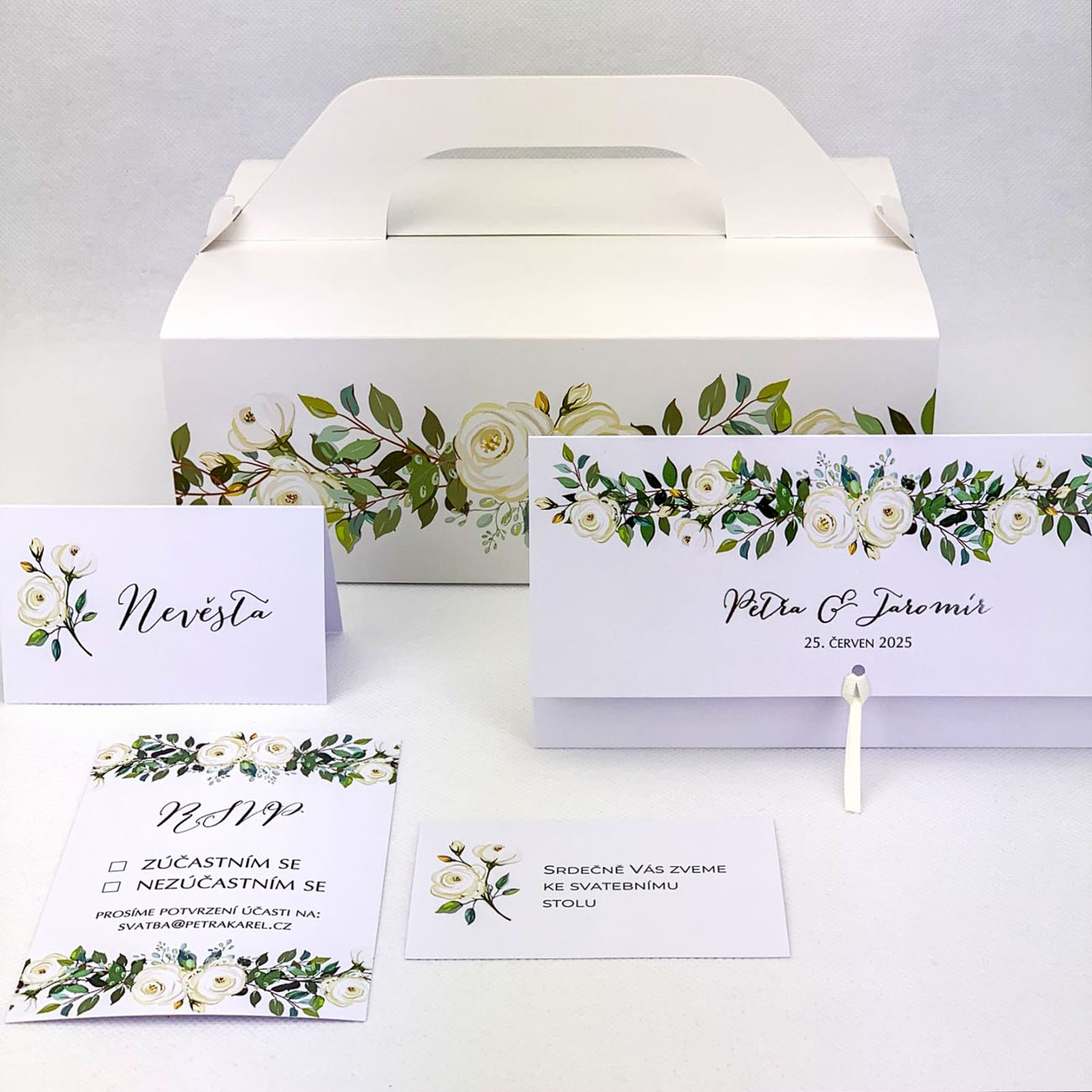 Svadobná krabička s bielymi ružami - K50-4017-01