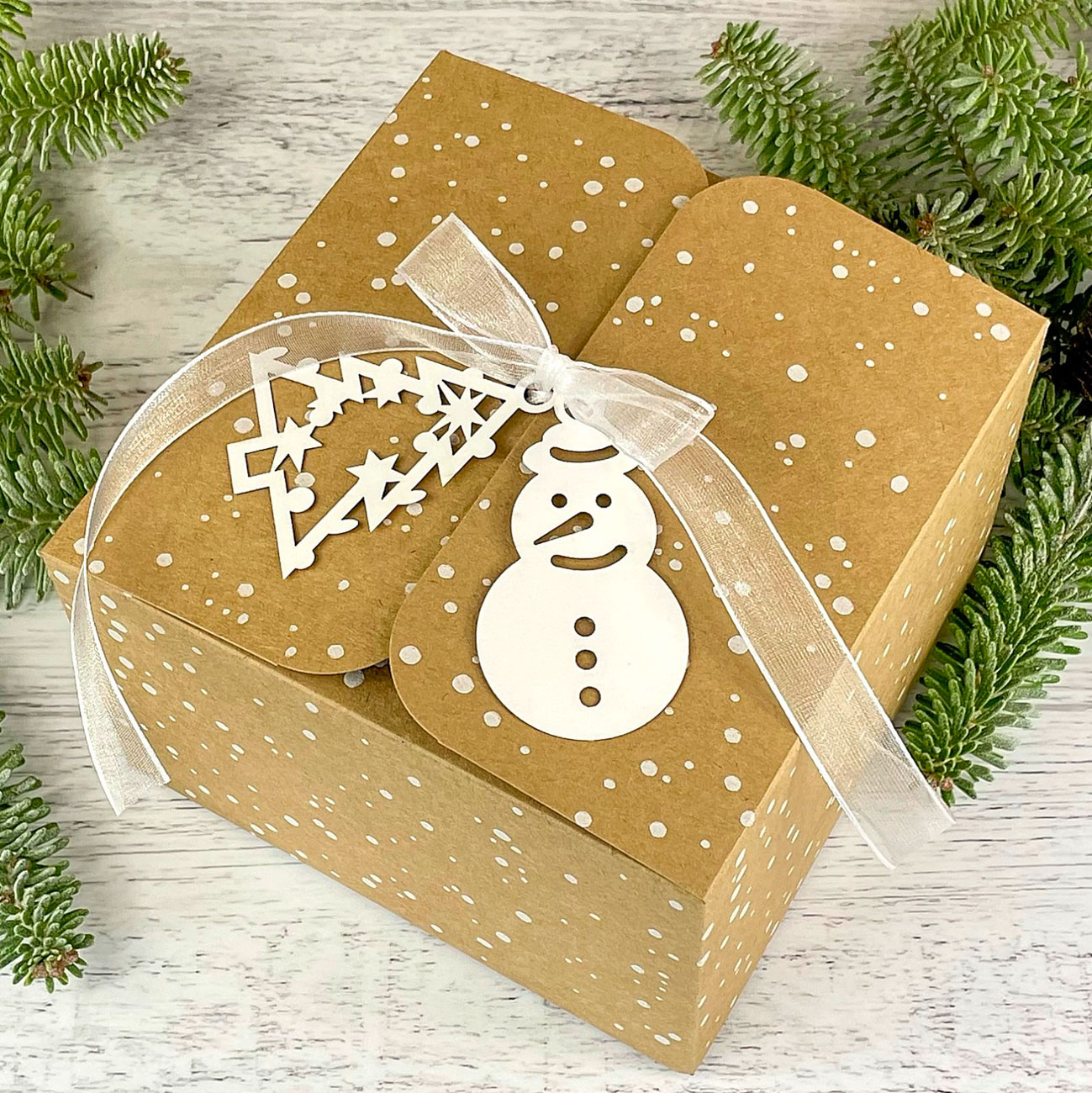 Vánoční dárková krabička - K34-6210-10